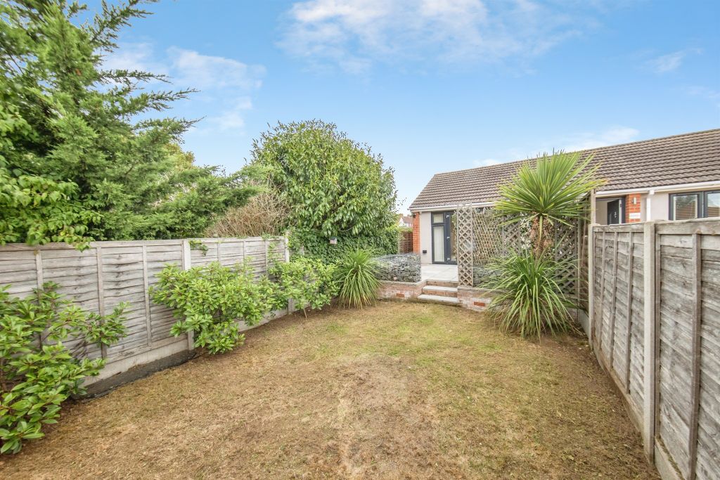 Property photo 2 of 13
