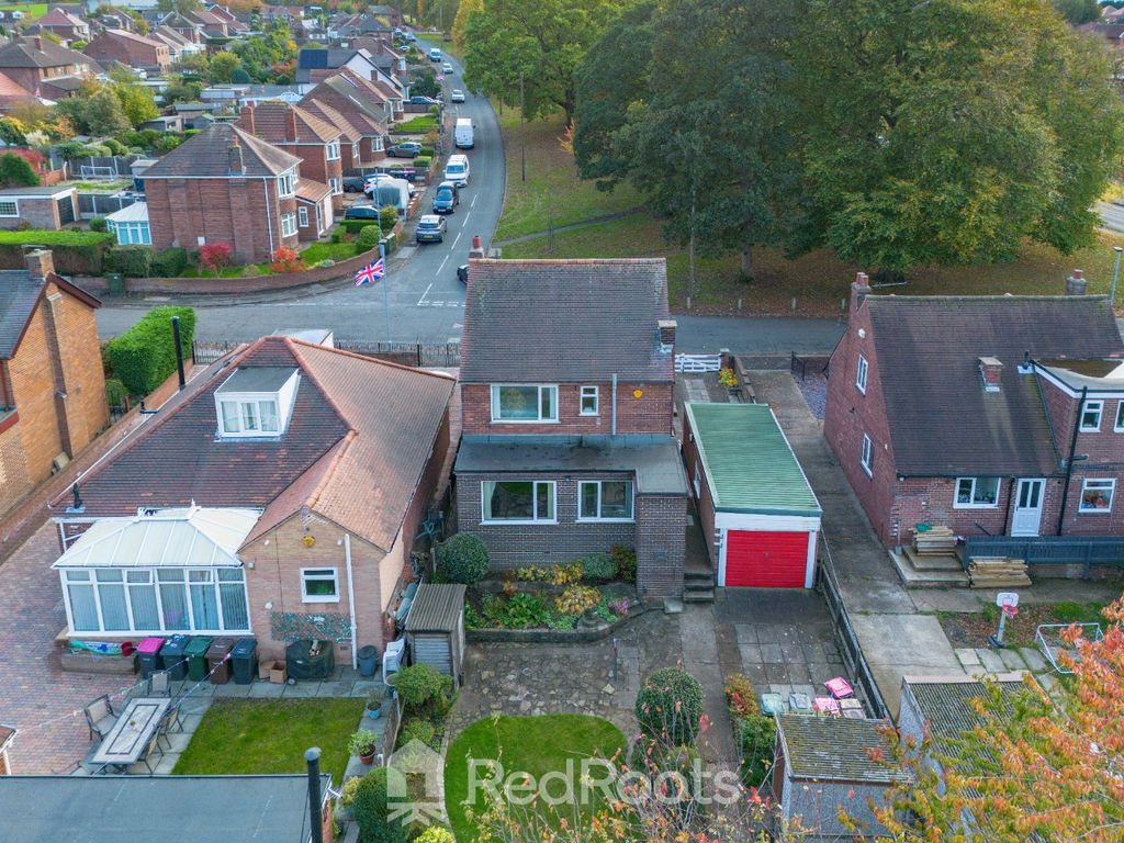 Property photo 3 of 28 4581984