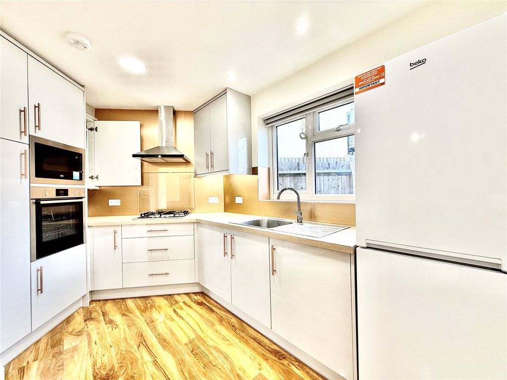 Property photo 2 of 10 Picture No. 03