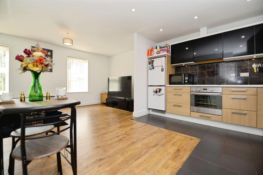 Property photo 1 of 15 Open Plan Living .Jpg