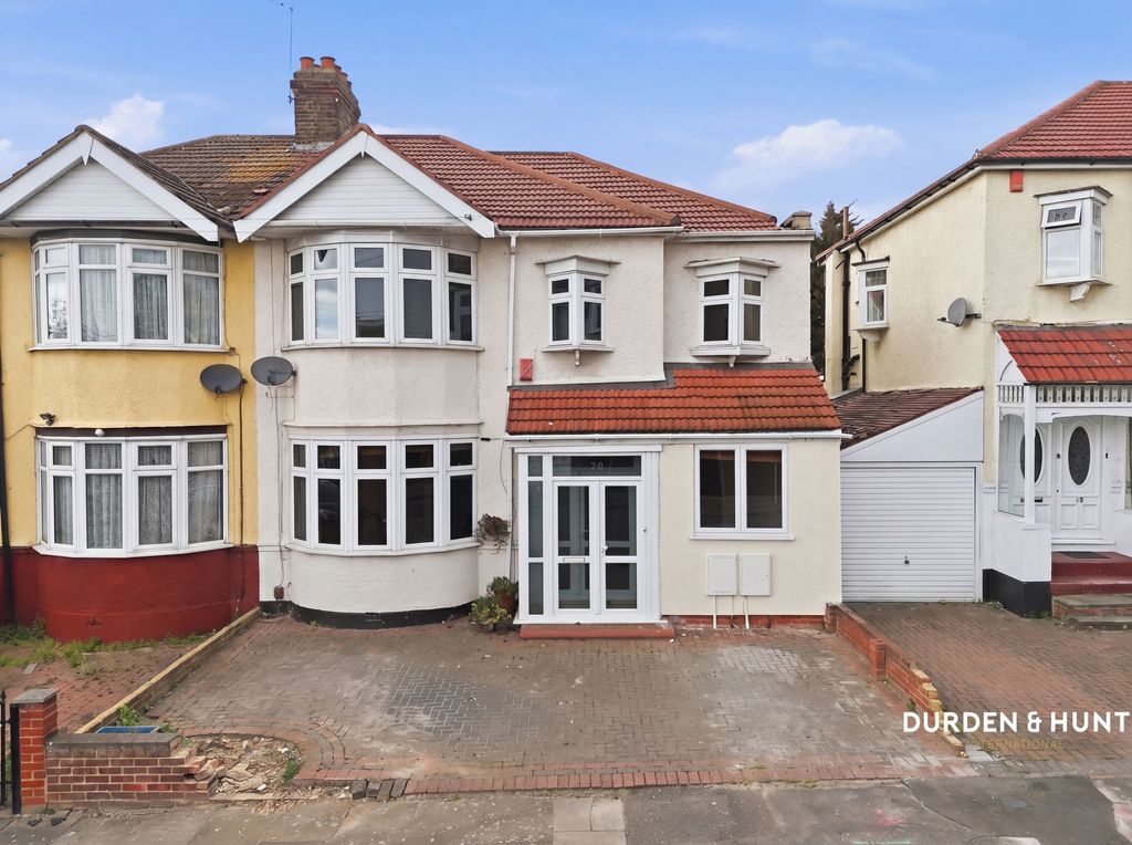 Property photo 1 of 27