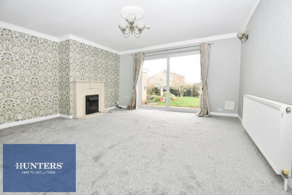 Property photo 3 of 14 Lounge 02.Jpg