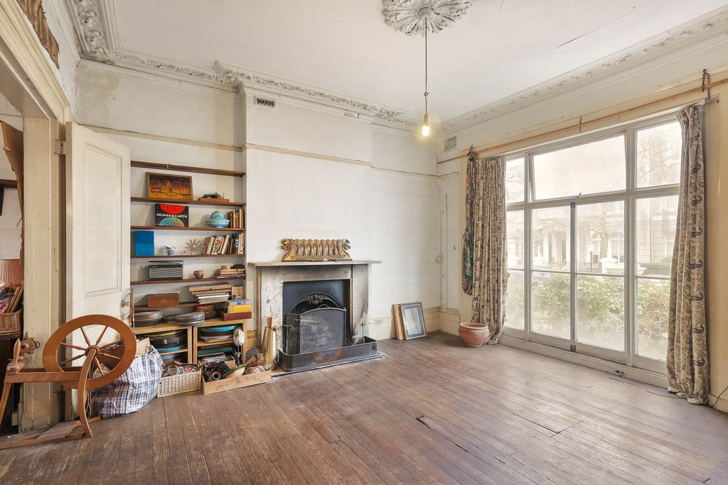 Property photo 2 of 8 Reception Room