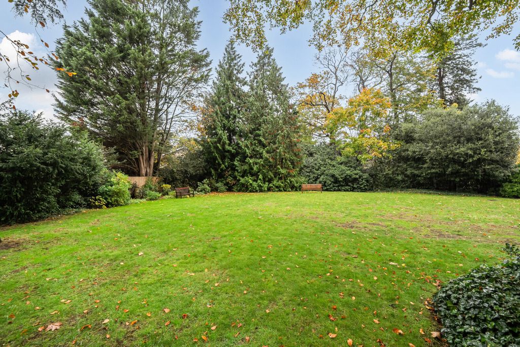 Property photo 2 of 19 1371297-5-690204c...