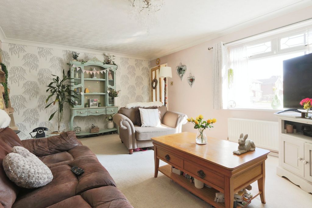 Property photo 3 of 14 3833186