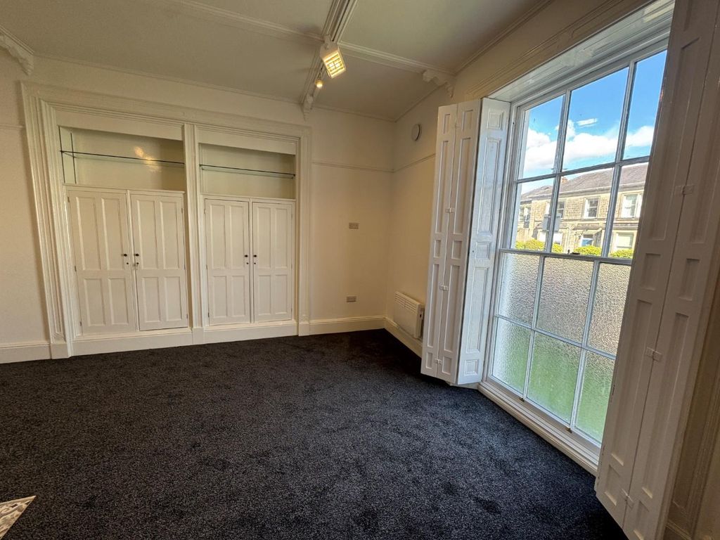 Property photo 3 of 9 2.Jpg