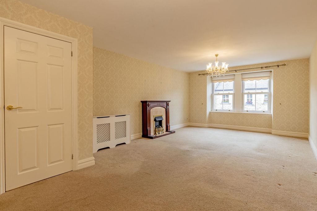 Property photo 3 of 12 Reception Room