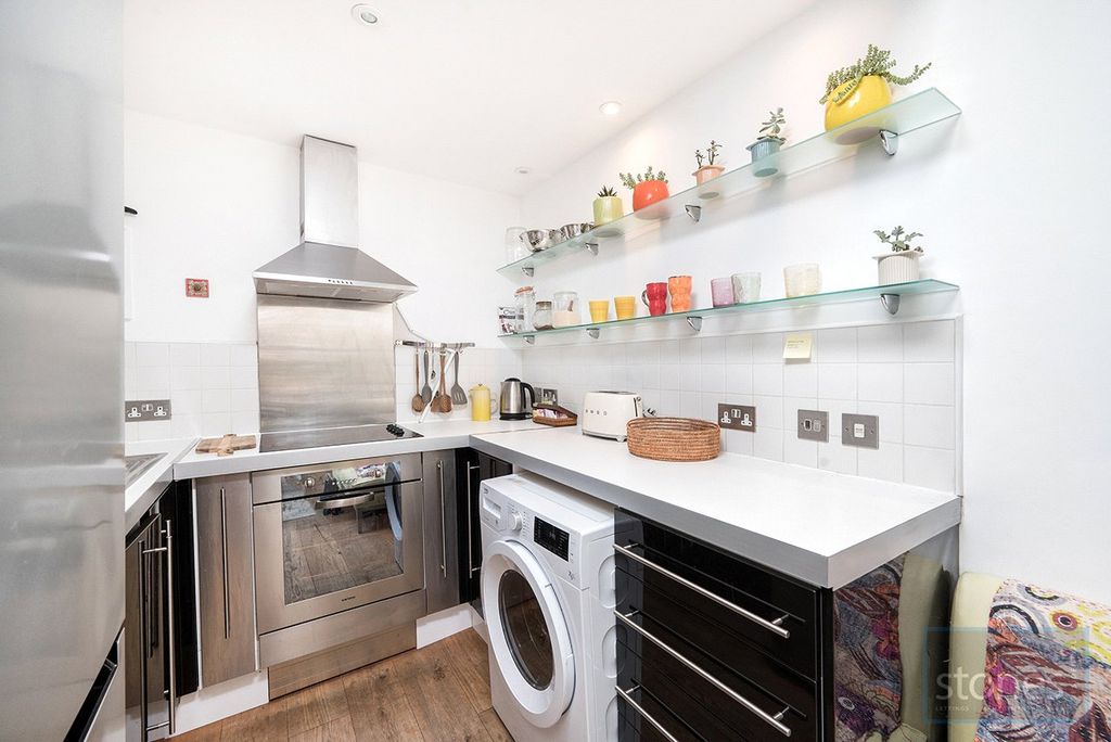 Property photo 3 of 14 Picture No. 21