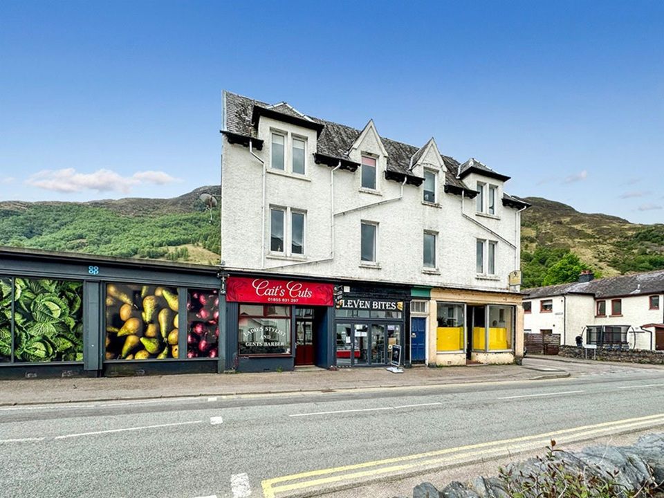 Property photo 2 of 27