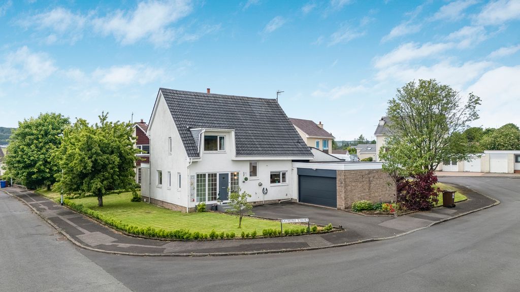 Property photo 1 of 43 1-Print-1 Balmore Court_68