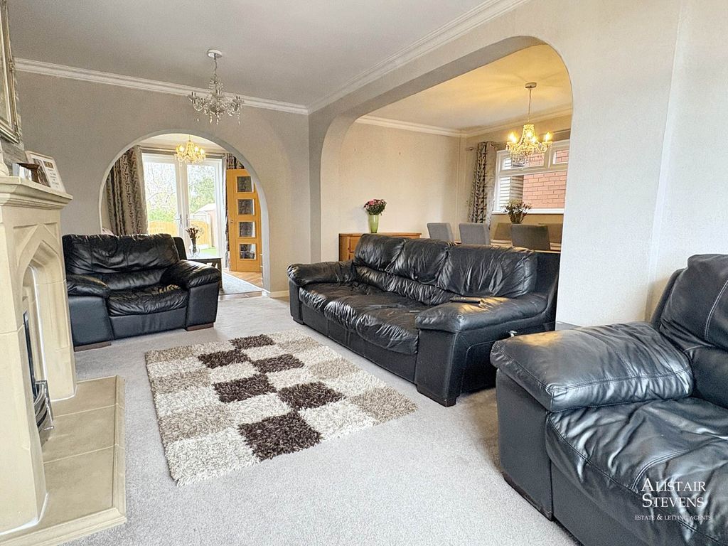 Property photo 2 of 21