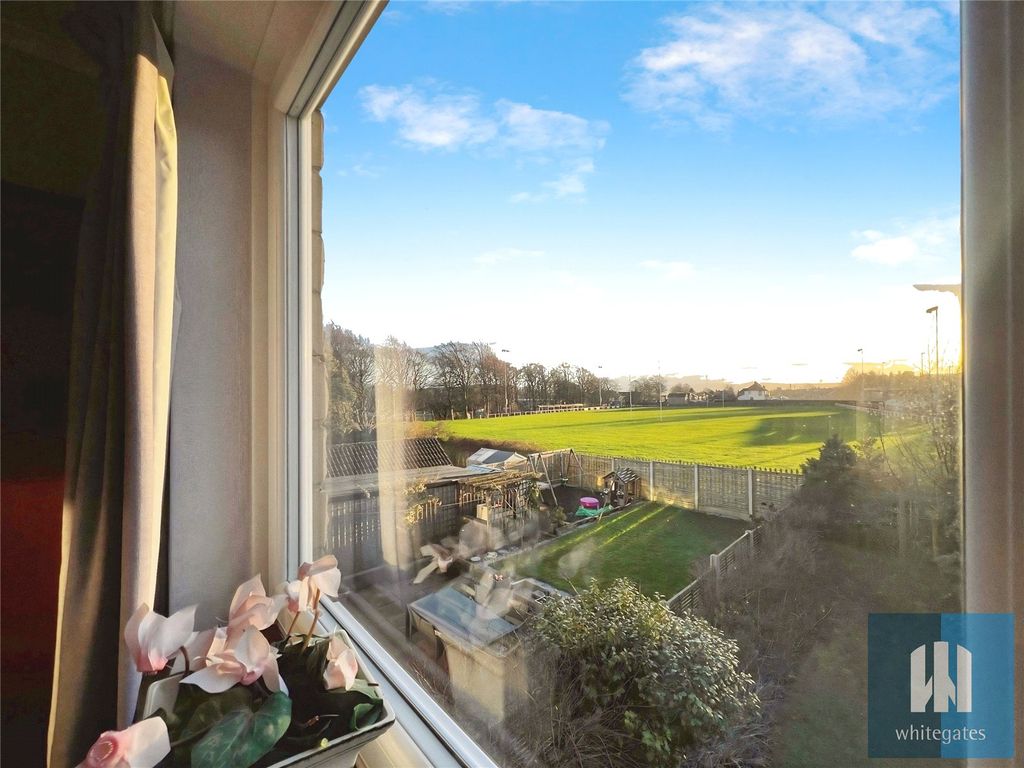 Property photo 3 of 19 Picture No. 06