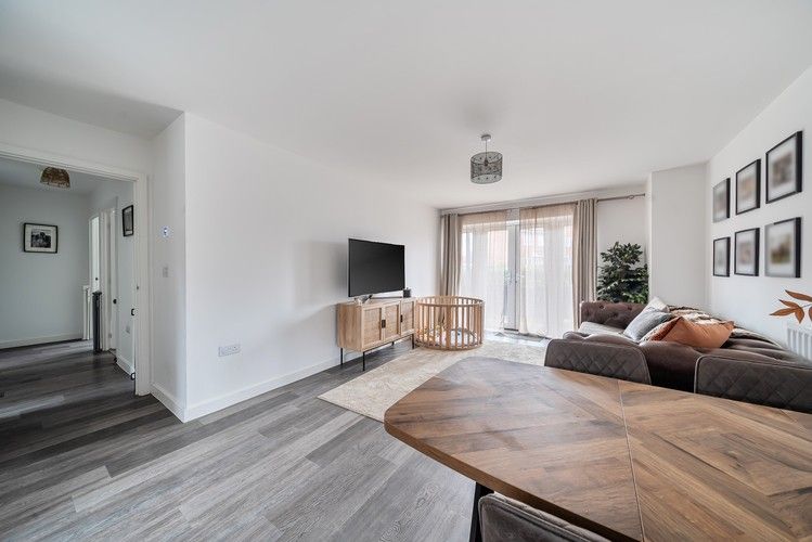 Property photo 3 of 20