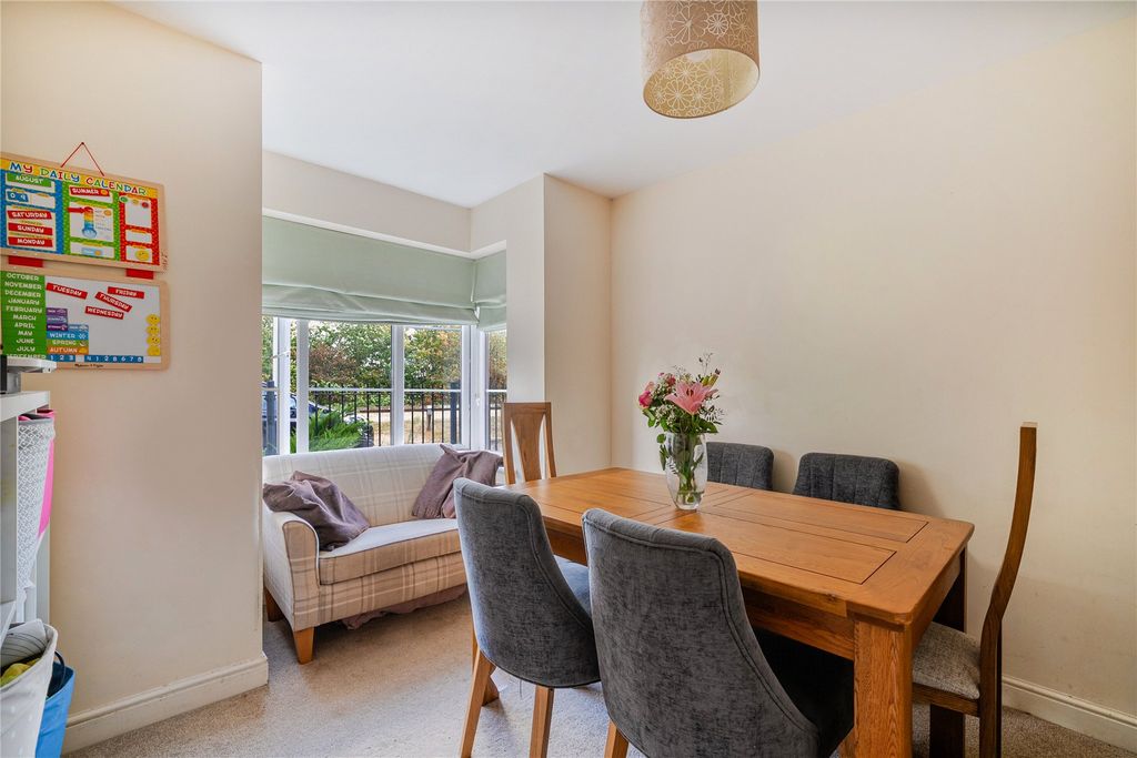 Property photo 2 of 12 Dining Room