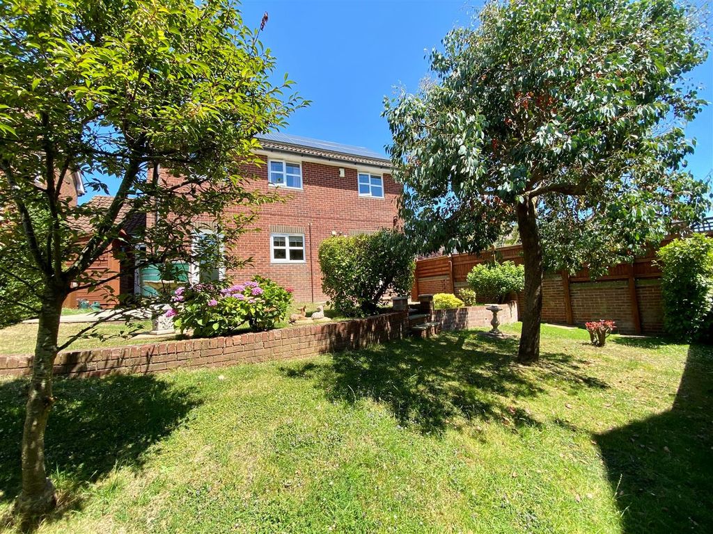 Property photo 2 of 15 13.Jpg