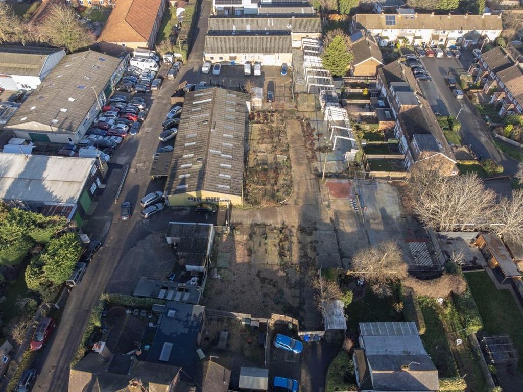 Property photo 1 of 3 Photo