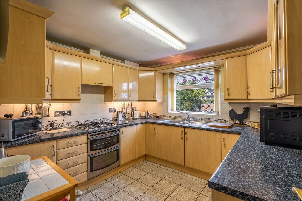 Property photo 2 of 19 Picture No. 20