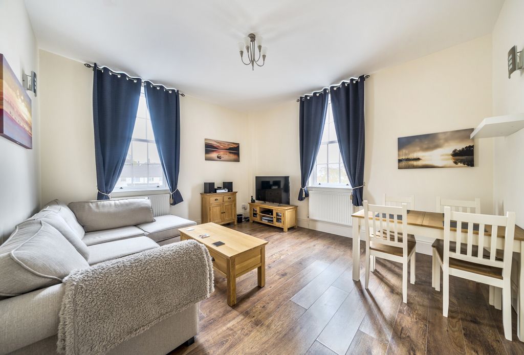 Property photo 2 of 9 1363742-9-68E5023...