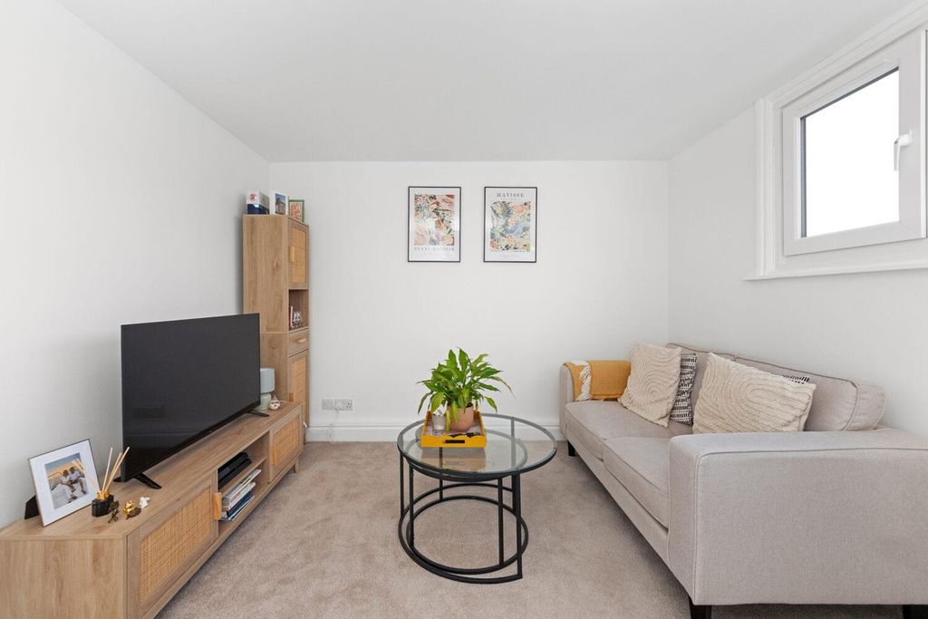 Property photo 3 of 13 Img_0398-3-1500x1000.Jpg