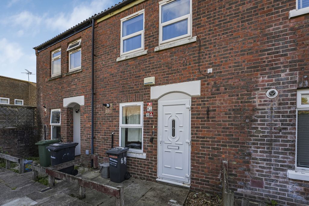 Property photo 1 of 12 Dsc06765