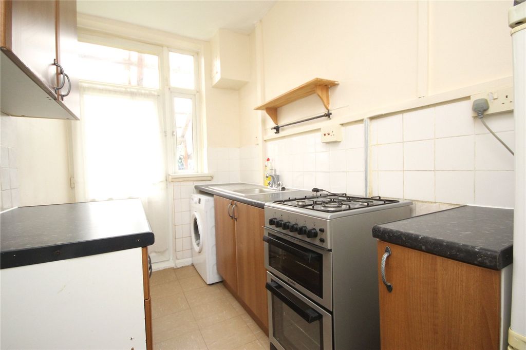 Property photo 2 of 8 Picture No. 53