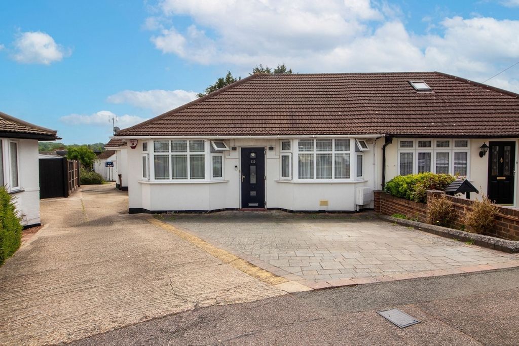 Property photo 1 of 27