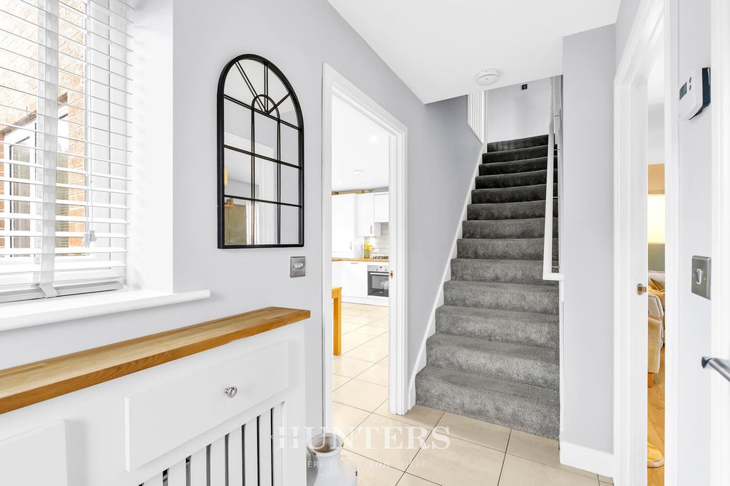 Property photo 3 of 20 Hallway