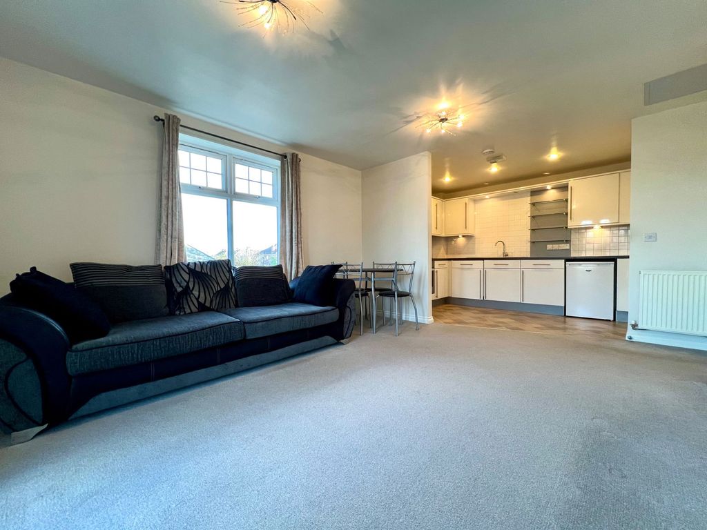 Property photo 3 of 8