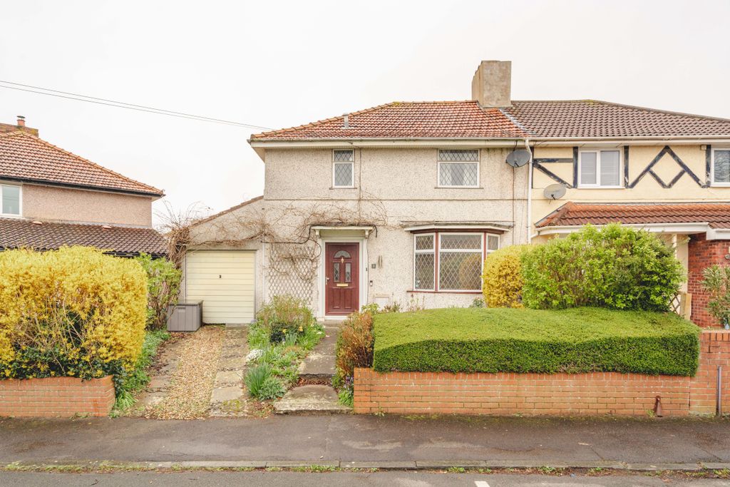 Property photo 2 of 23 26
