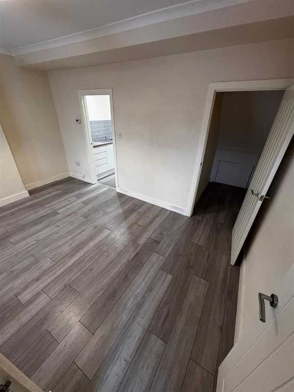 Additional image 17 of 3 bed semi-detached house to rentTon Row Ton Pentre Pentre, Pentre CF41
