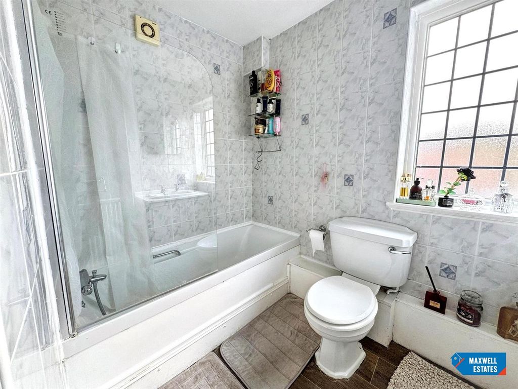 Additional image 12 of 3 bed maisonette for saleRoyston Grove, Hatch End HA5