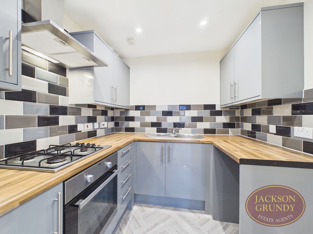 Property photo 2 of 12 St Edmunds Road