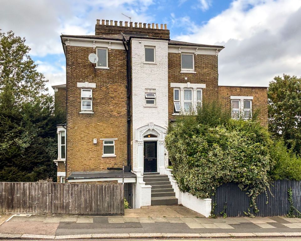 Property photo 2 of 13