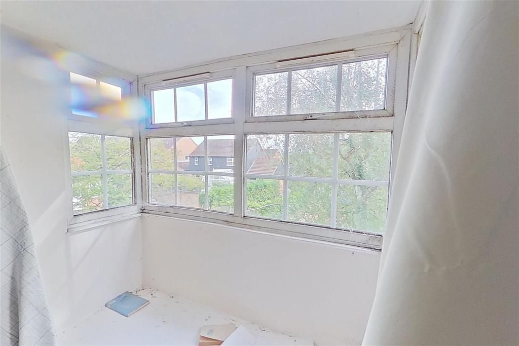 Property photo 2 of 3