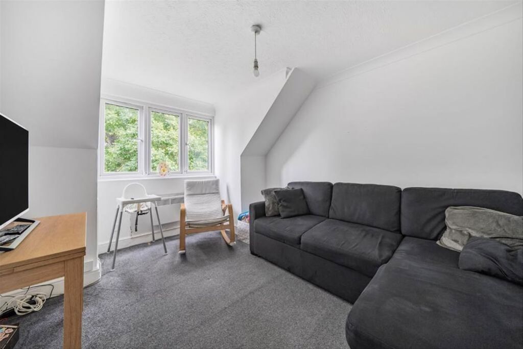Property photo 2 of 5