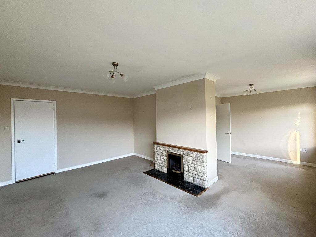 Property photo 3 of 14 Sitting Room - Dining Room