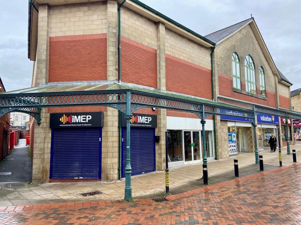 Property photo 1 of 3