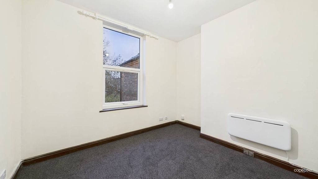 Property photo 2 of 7 4574133
