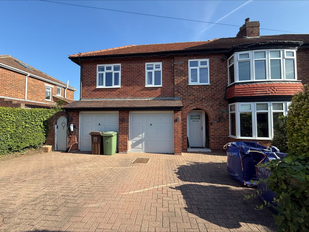Property photo 1 of 2
