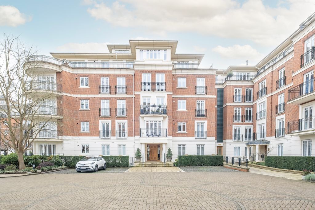 Property photo 1 of 23