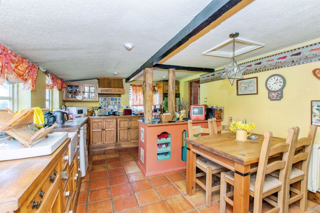 Property photo 3 of 20