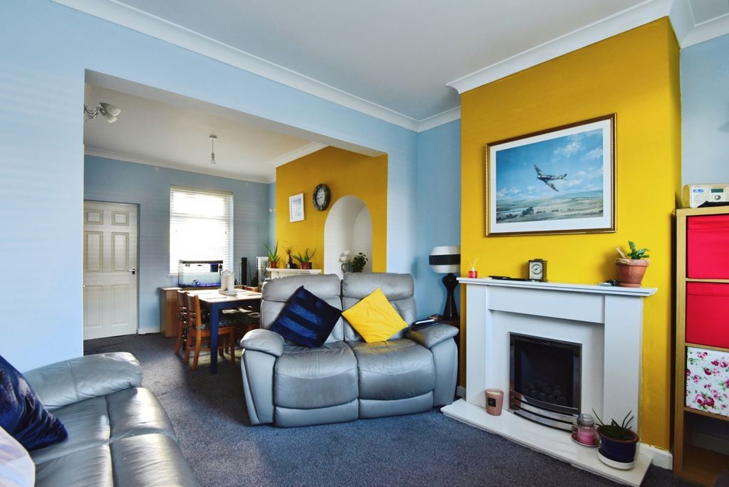 Property photo 2 of 22 Pbox-Img.Jpg