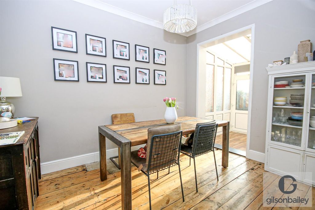 Property photo 3 of 19 18-Img_1829.Jpg