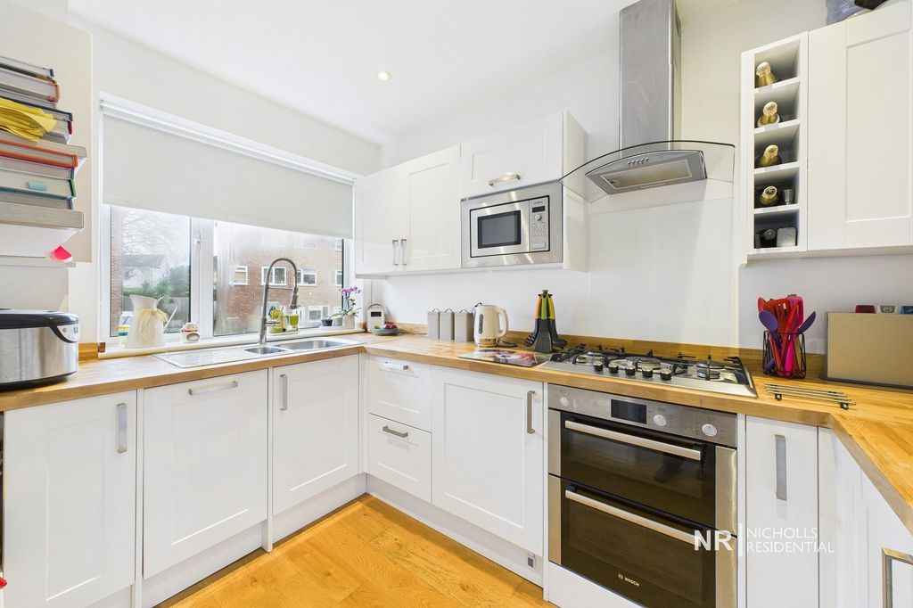 Property photo 2 of 15 Kitchen