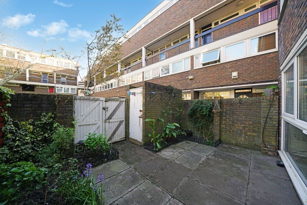 Property photo 3 of 13