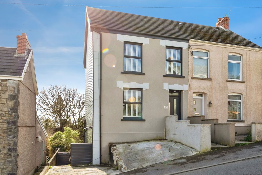 Property photo 1 of 20 Pbox-Img.Jpg