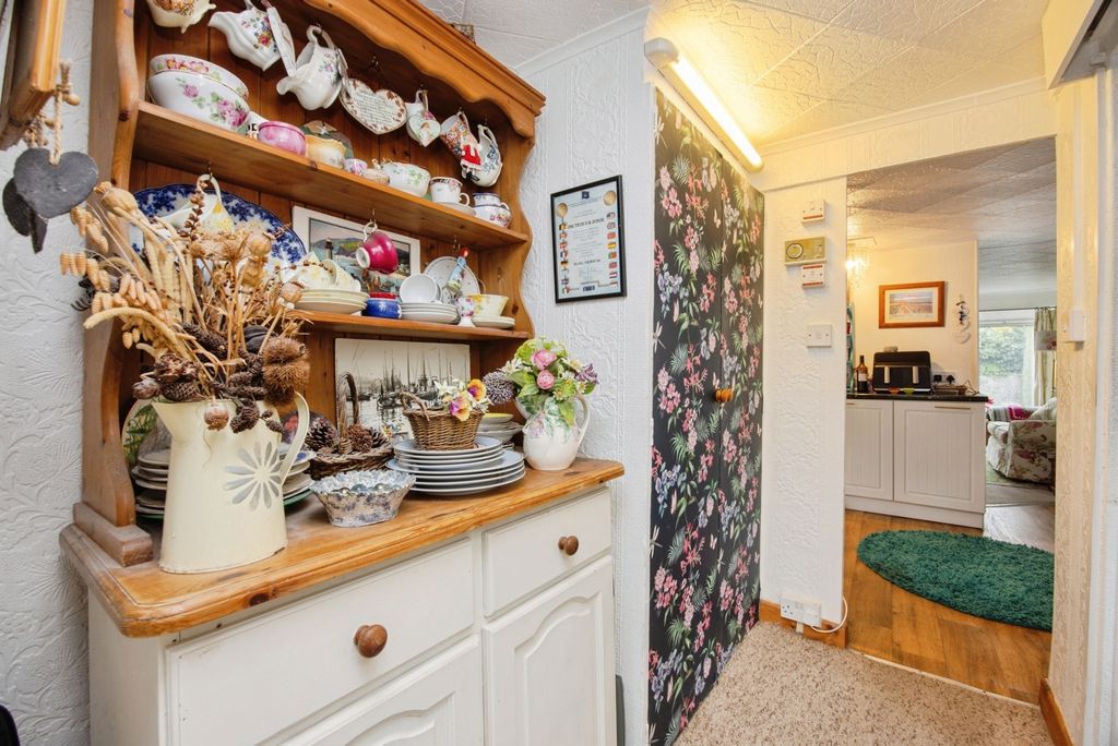 Additional image 11 of 1 bed property for saleHazelmere Avenue, Buckler Village, St. Austell, Cornwall PL25