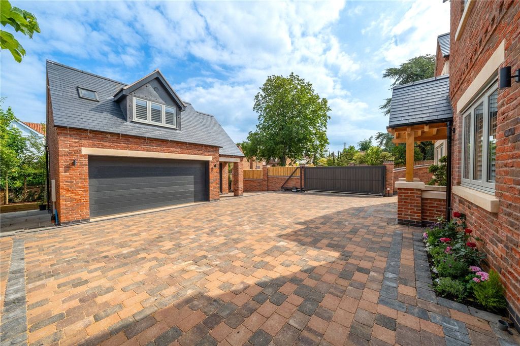 Property photo 3 of 47 Picture No. 09