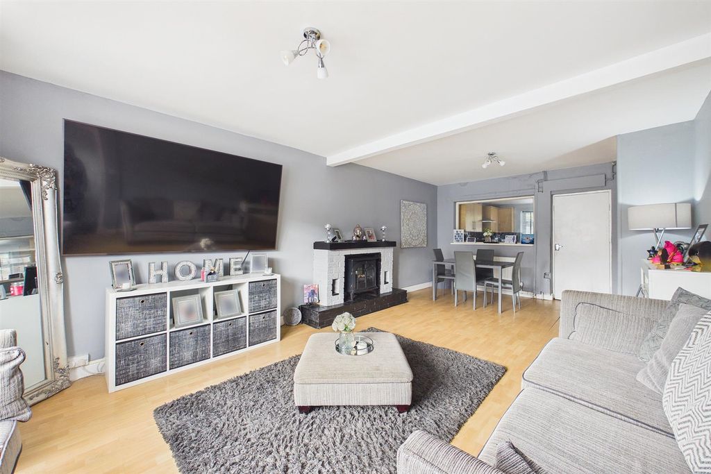 Property photo 2 of 12 Cam03616G0-Pr0143-Still007.Jpg