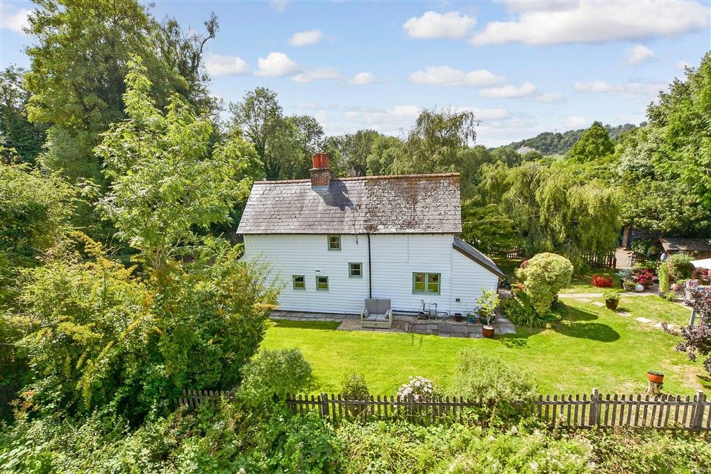 Property photo 2 of 19 External (Web)